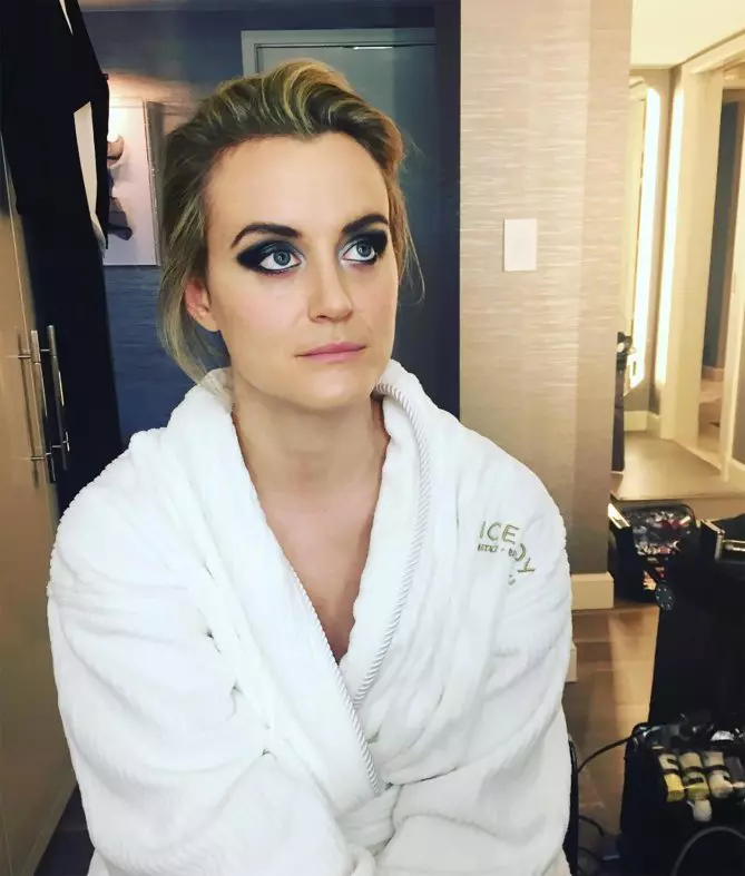 Taylor Schilling