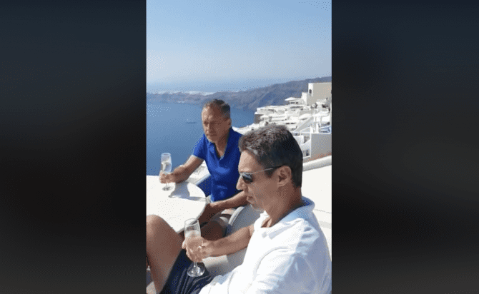 mircea-badea-mugur-ciuvica-santorini-vacanta_09313300