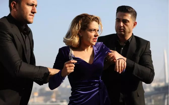 Victoria-Raileanu-victoria-raileanu-miky-serial-vlad_17316400