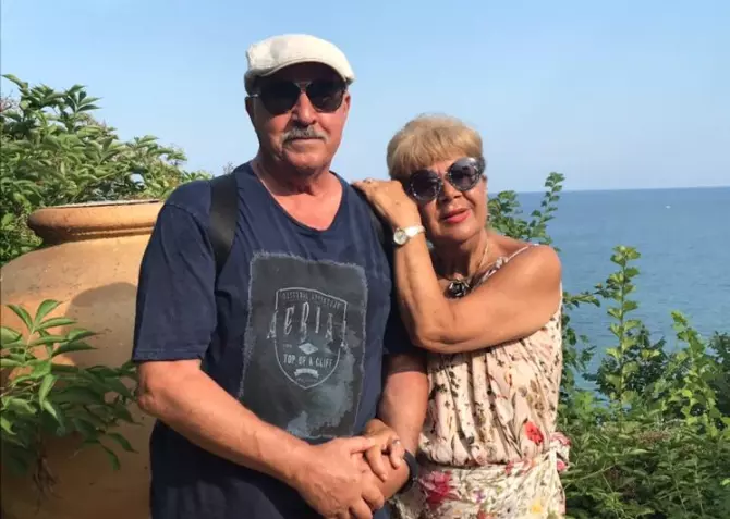 Costel Constantin  şi soţia sa, Mihaela