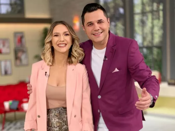 adela_popescu_cove_facebook_51036300-1