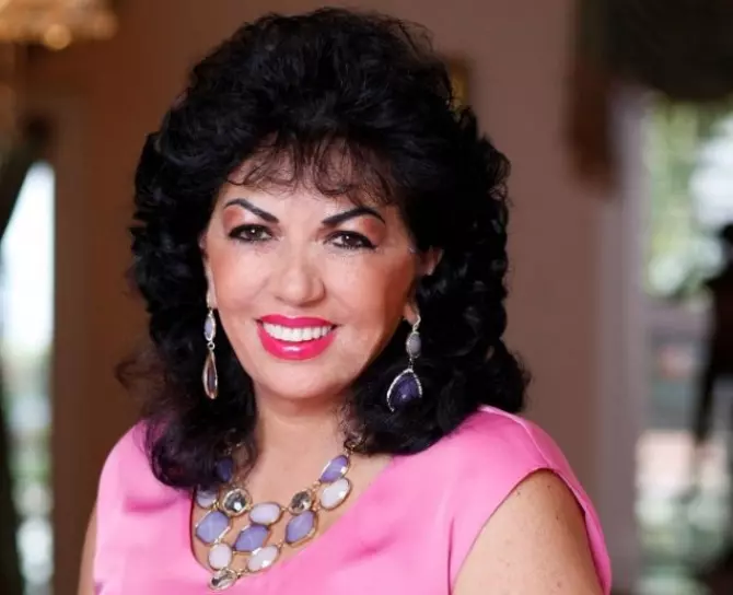 carmen_hara_17708000