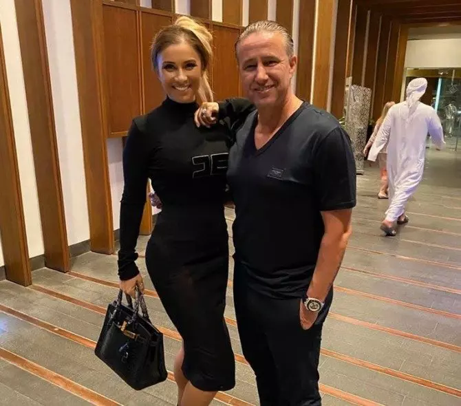 anamaria-prodan-si-laurentiu-reghecampf54860000-2