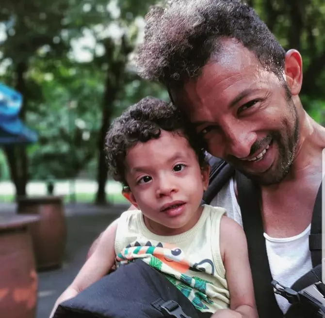 Vești bune! Leon, fiul lui Kamara, a făcut primul transplant de celule stem în Turcia