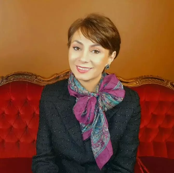 Adriana Antoni artista