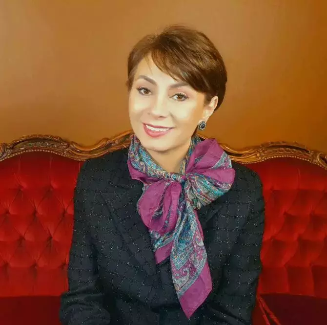 adriana-antoni-silueta