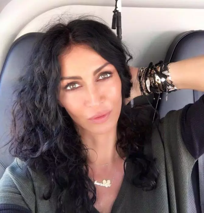 mihaela-radulescu_81044900-1