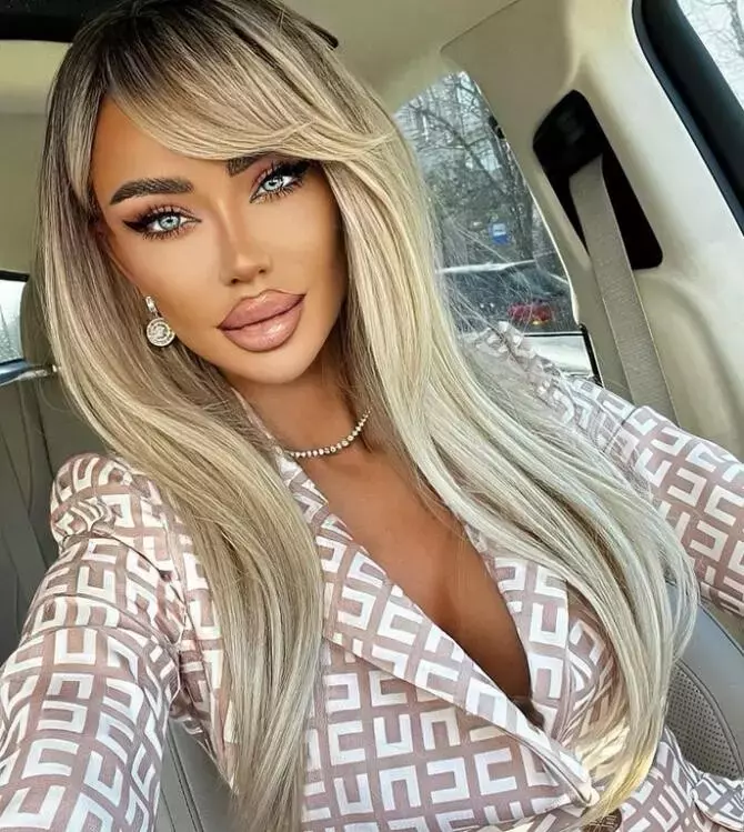 bianca-dragusanu_49691900