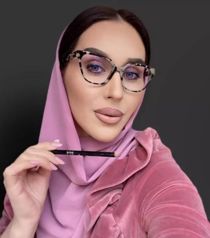 dana roba 21