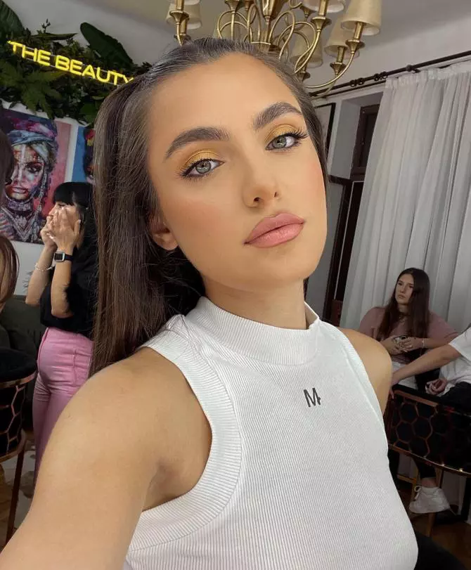 alexia-eram_97625000-1