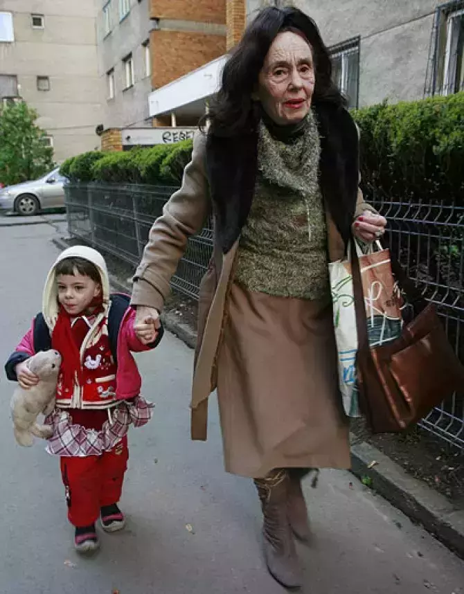adriana iliescu 777