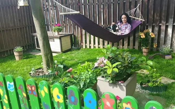 casa-andreei-marin-curte