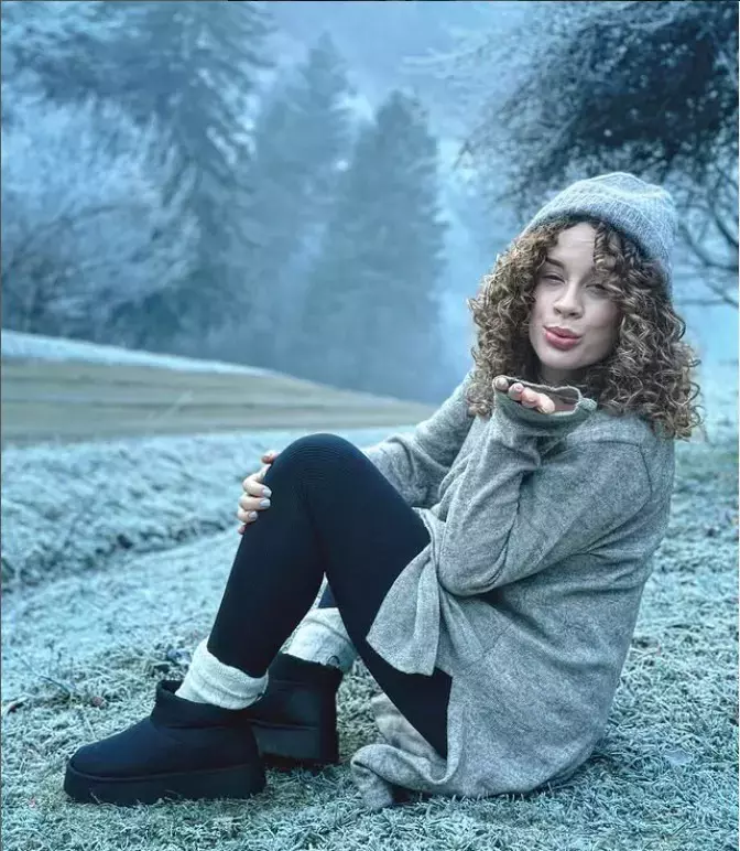 ea-e-nora-lui-florin-zamfirescu