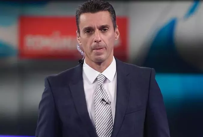 „Domnu Badea, ați consumat băuturi alcoolice”. Mircea Badea a întârziat la emisiune, după ce a fost oprit de Poliție