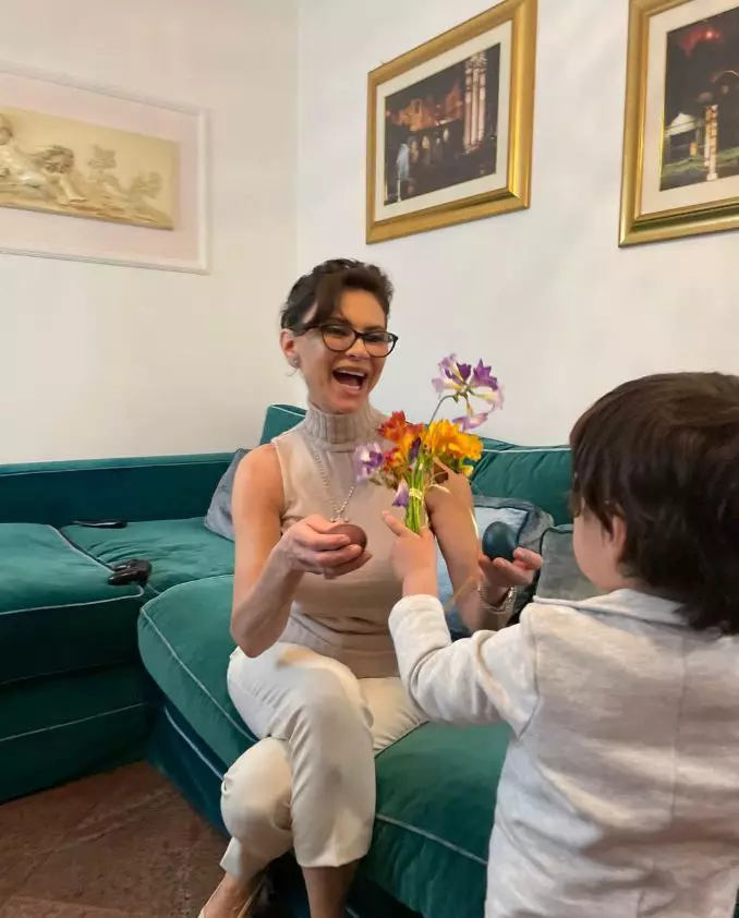 Ramona Bădescu imagini apartament Italia (10)