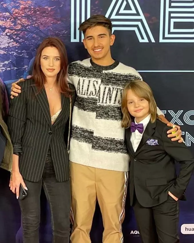 SEBASTIAN DOBRINCU CU FRATELE SAU