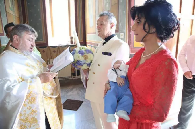 cine-este-luminita-sotia-lui-gigi-becali-15