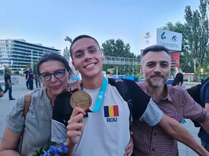 parintii-lui-david-popovici
