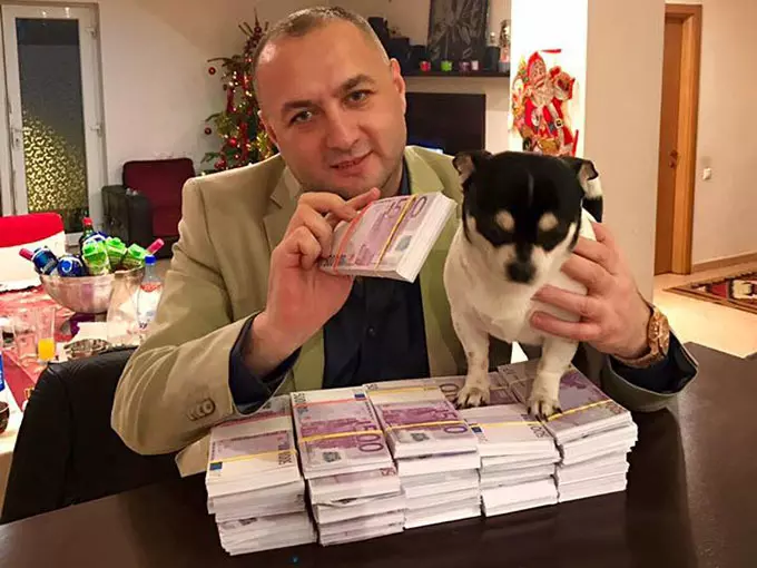 leo strehaia (3)