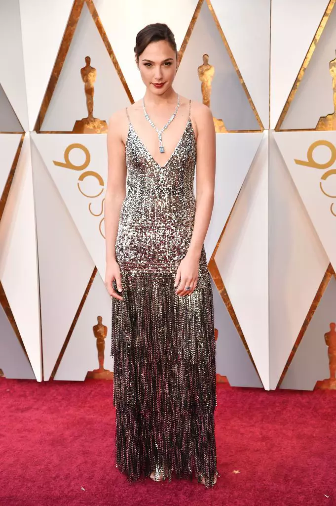 Gal Gadot în Givenchy