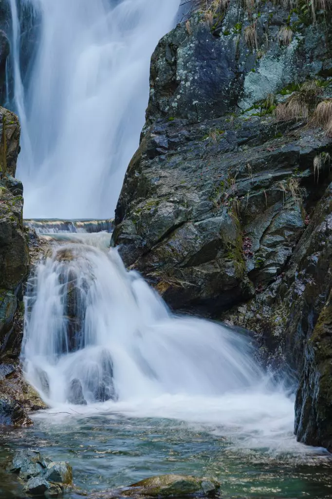 ROventura, 11 februarie 2023. Călătorie fascinantă prin Munții Retezat, spre perla de gheață a Hunedoarei