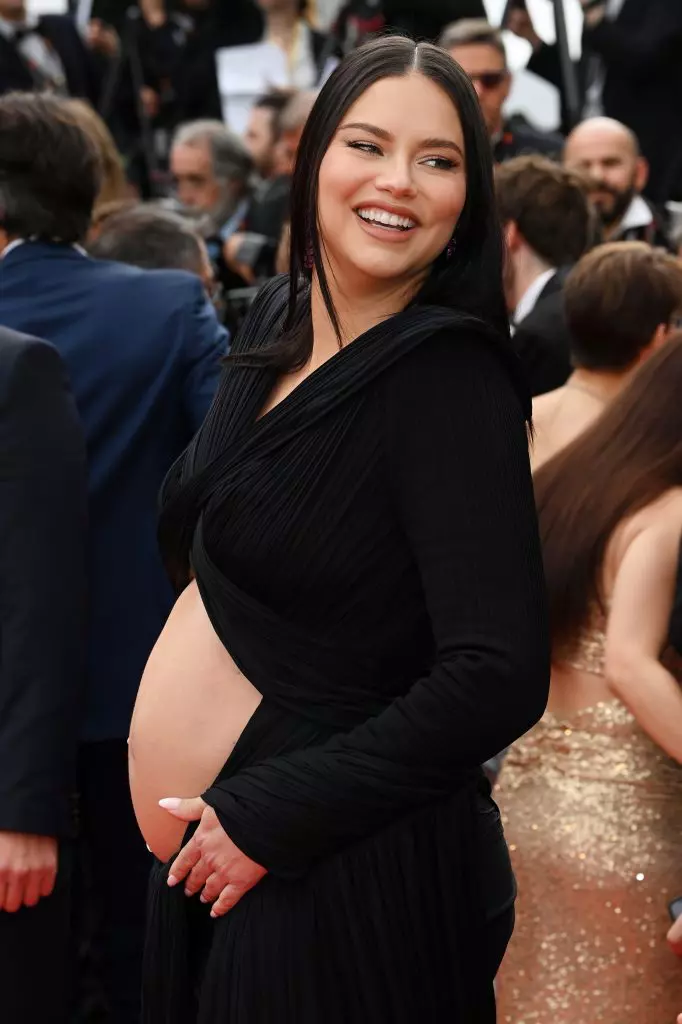 Adriana Lima ținuta Festivalul Cannes 2022