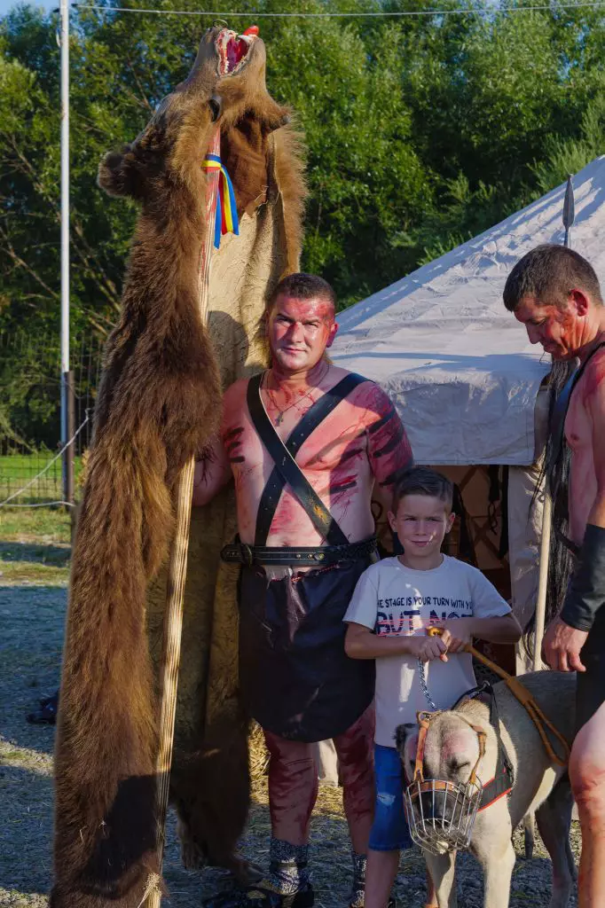 ROventura, 21 octombrie 2023. Călătorie în timp, în Bacău, pe Valea Uzului