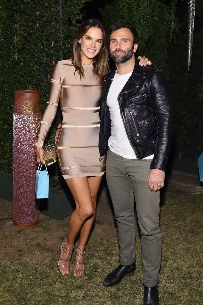 Alessandra-Ambrosio-Jamie-Mazur-Cutest-Pictures