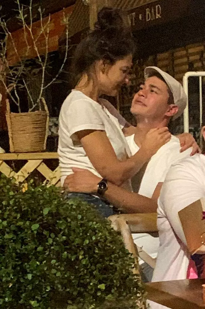 Katie-Holmes-1-682x1024