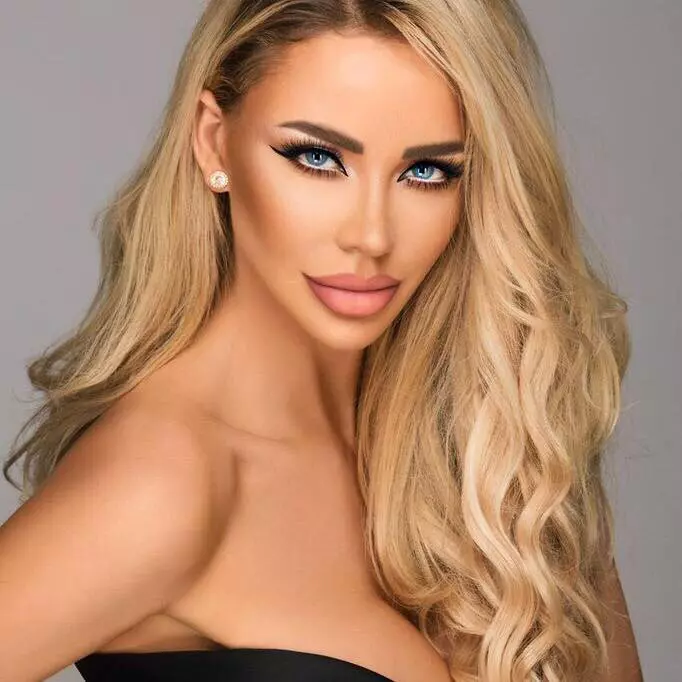 Bianca-Dragusanu-buze-4