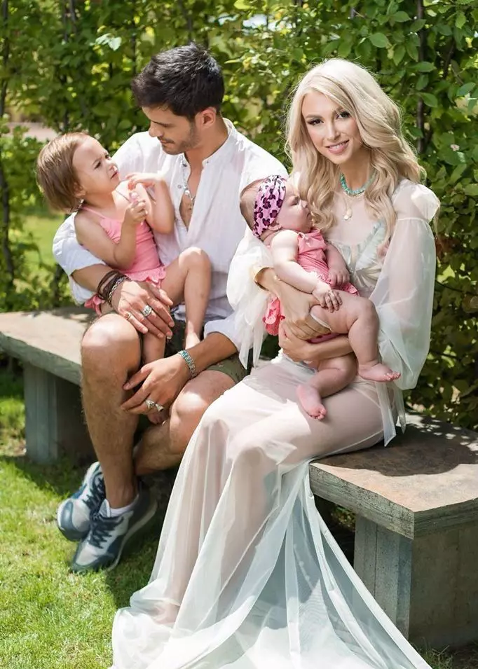 Andreea Bălan va avea trei rochii de mireasă ”Toate vor fi culoarea alb!” Când le va schimba vedeta (2)