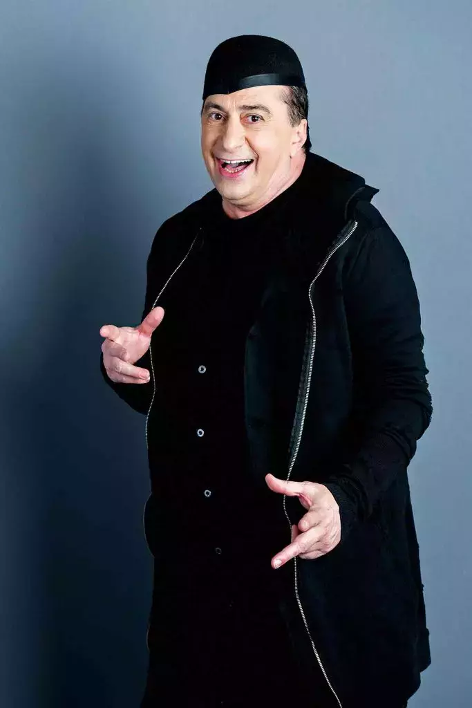 cati-bani-cer-Romica-Tociu-si-Cornel-Palade-pentru-o-ora-de-spectacol-8