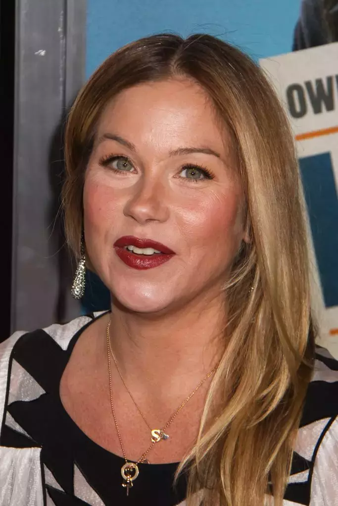 kelly-bundy-boala-11