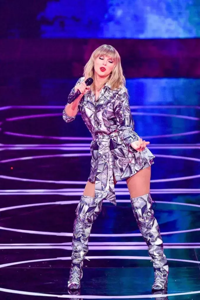 4taylor-swift-683x1024-1