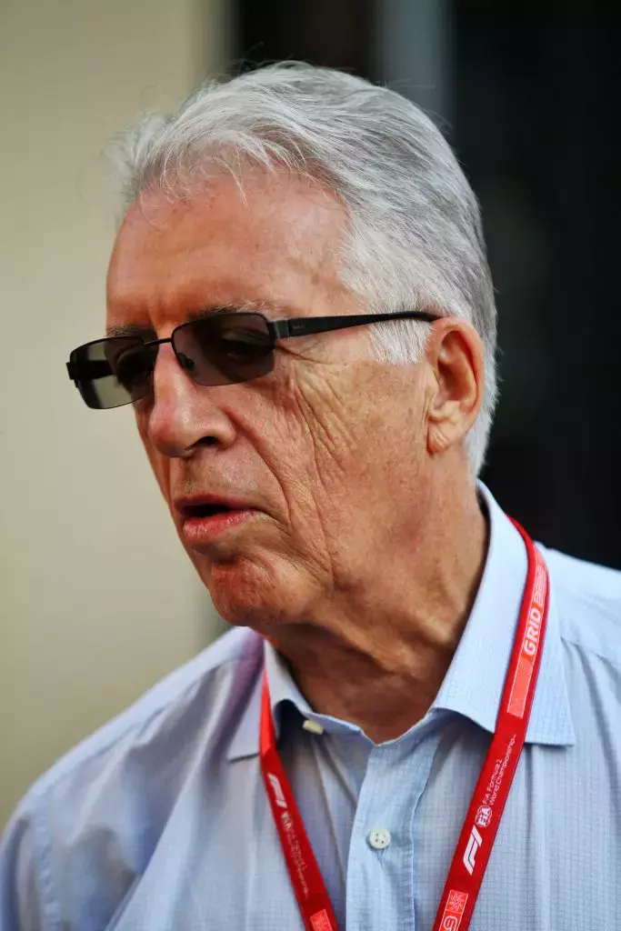 cine-este-romina-gingasu-9-683x1024-1