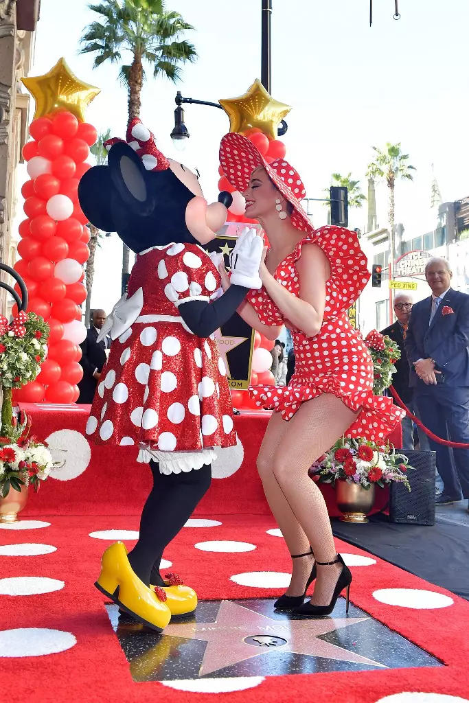 Minnie Mouse a primit propria stea pe Hollywood Walk of Fame (3)