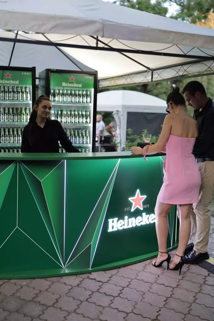 corner-heineken-1-683x1024-2.jpg