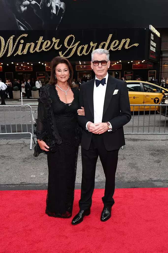 Soția lui Pierce Brosnan a atras toate privirile cu noua siluetă. Keely Shaye Smith a slăbit 45 de kilograme și arată tot mai tânără