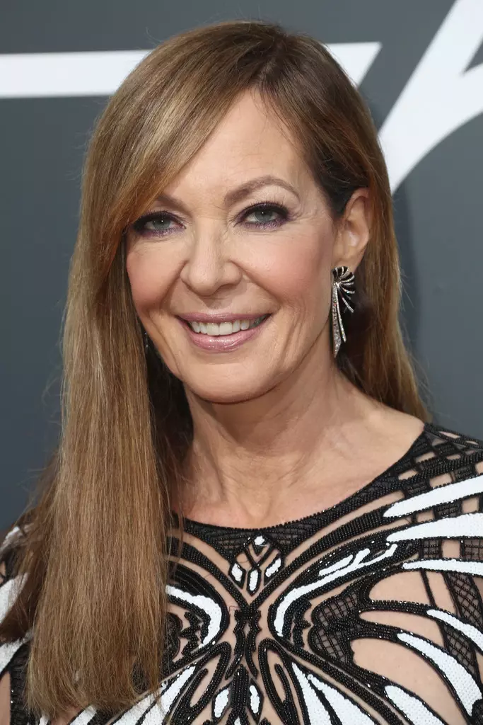 Allison Janney (bijuterii Lorraine Schwartz)