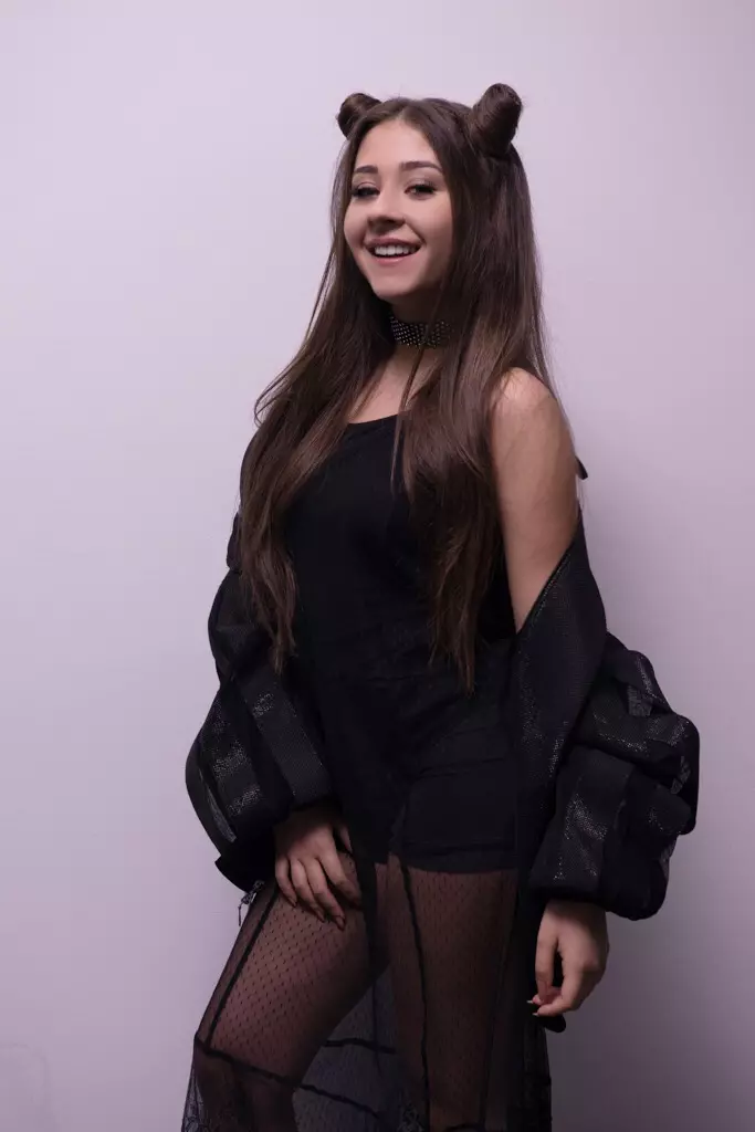 Nicole Cherry 2