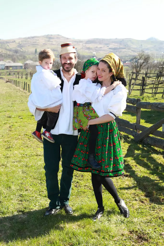 Nicolai Tand si familia