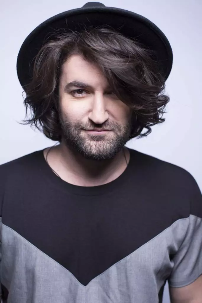 Smiley_20160310_0381-683x1024