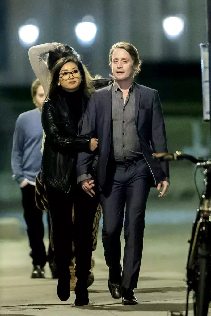 Macaulay-Culkin-si-iubita-683x1024