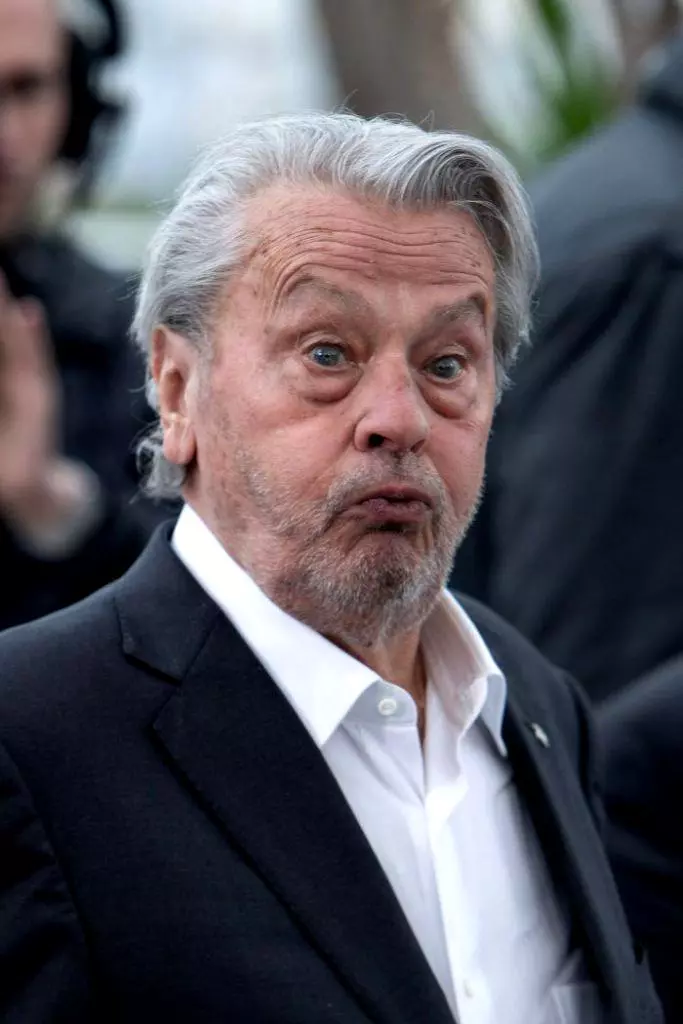 1Alain-Delon-683x1024