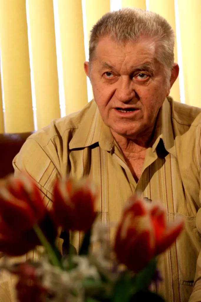 dorel-visan-907926l-683x1024