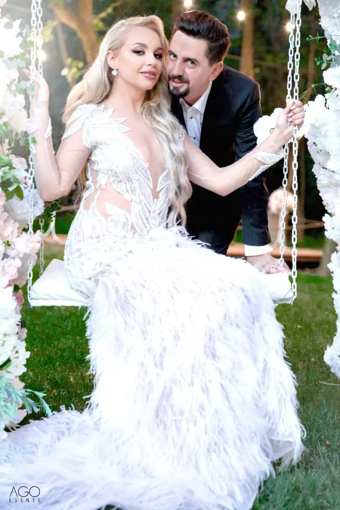 4155439022057011194492944630921381649842176o-683x1024