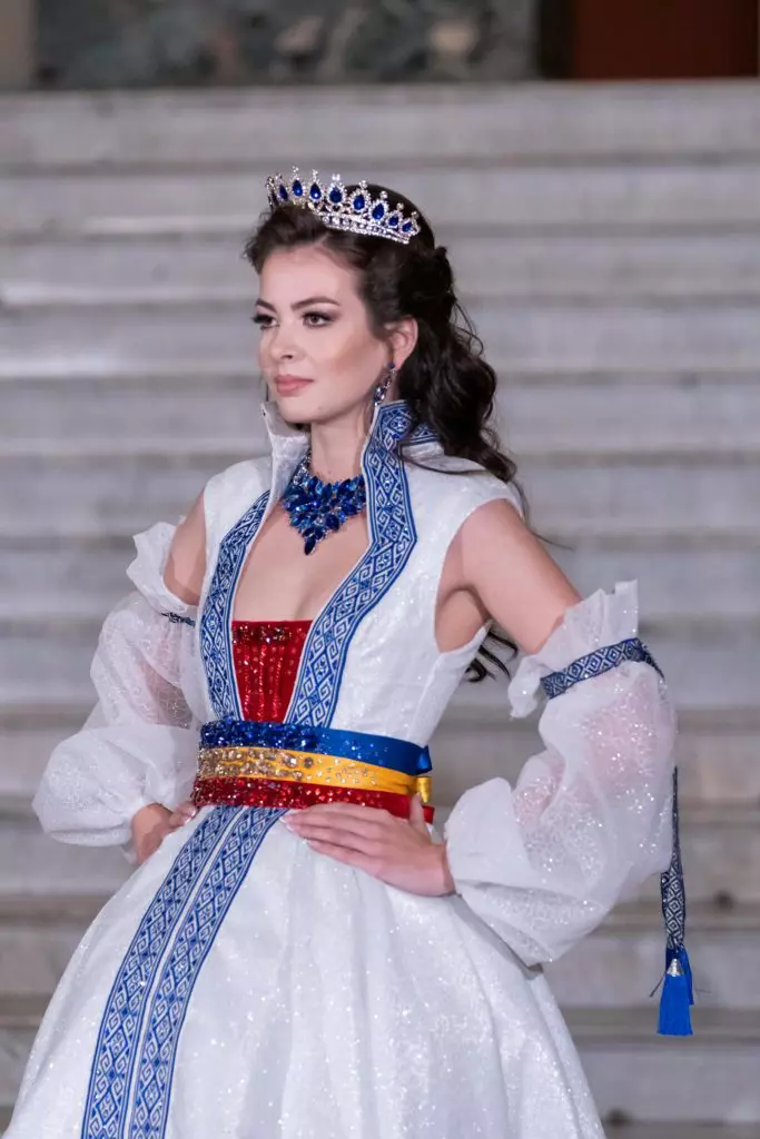 260413611101586720755185855300724541404782253n-683x1024-1