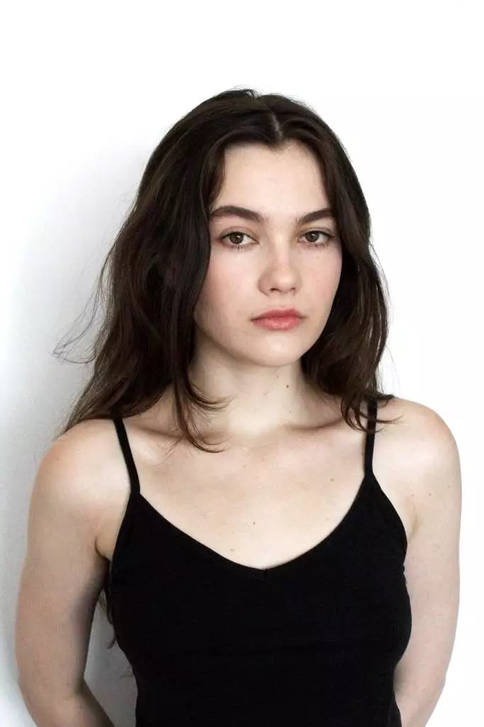 Cine-este-Ioana-Brumar-