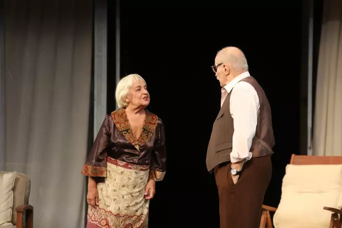 sanda_toma_si_victor_rebengiuc_in___toti_fiii_mei_64369500