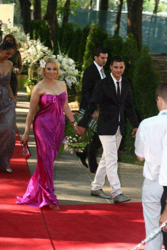 Oana Roman a venit la nuntă la Cristi Chivu împreună cu un tânăr pe nume Elisei